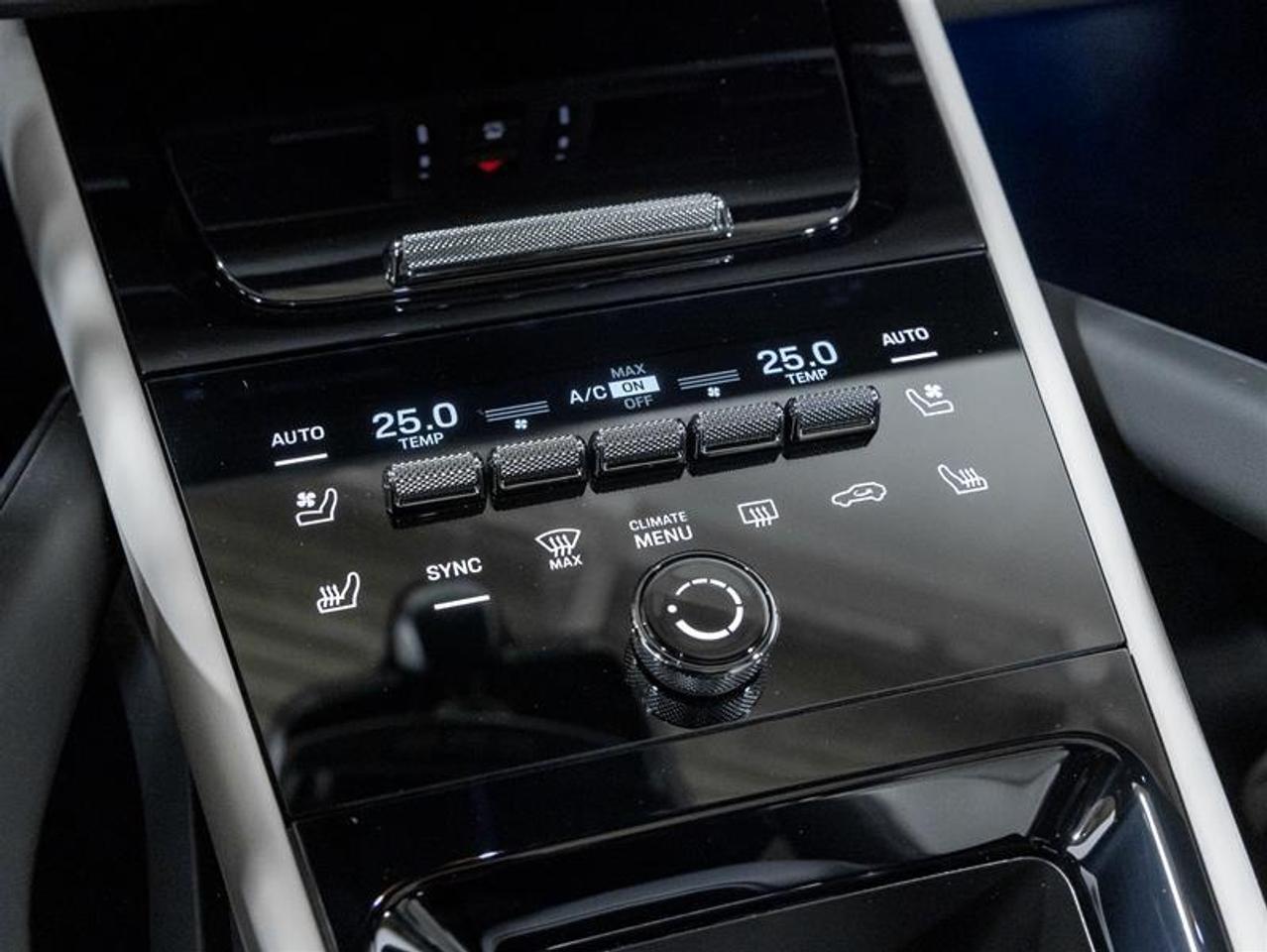 2026 Porsche Cayenne  Photo