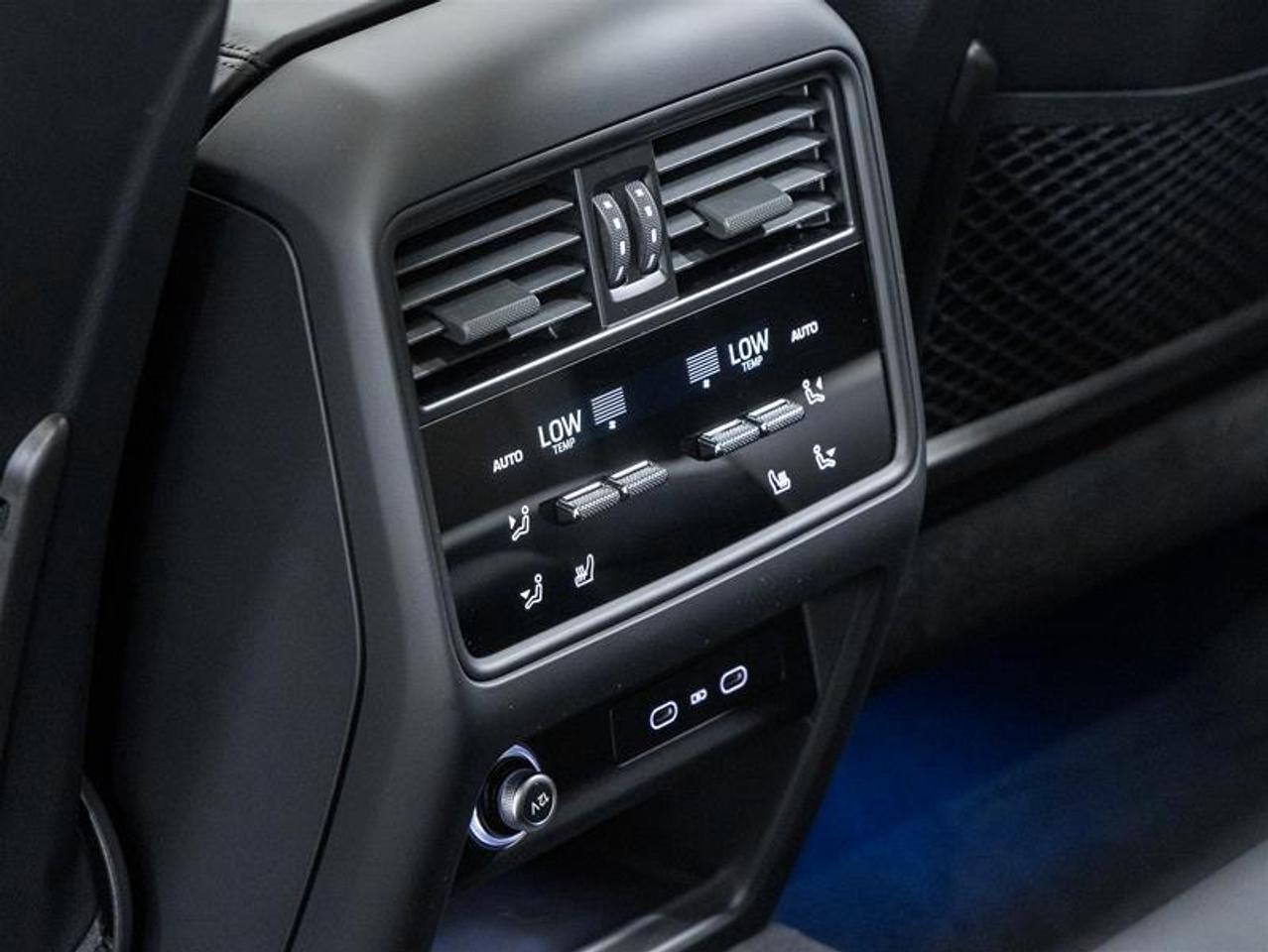 2026 Porsche Cayenne  Photo