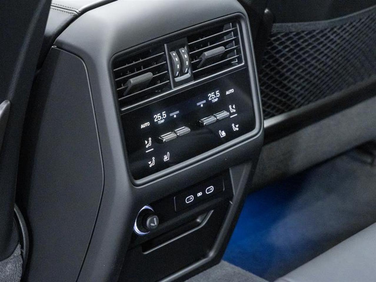 2026 Porsche Cayenne  Photo