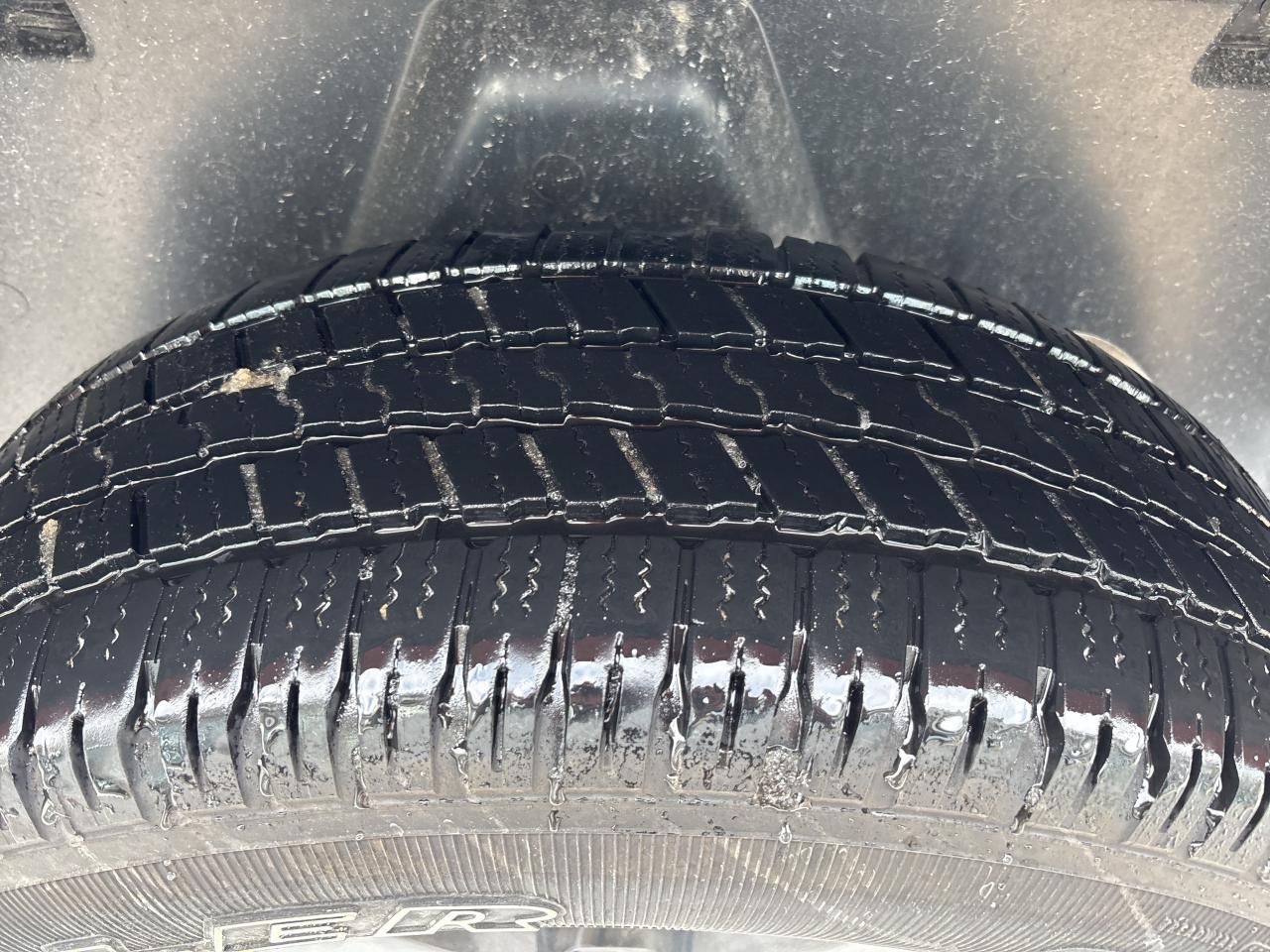 2023 RAM 1500 Classic EXPRESS Photo