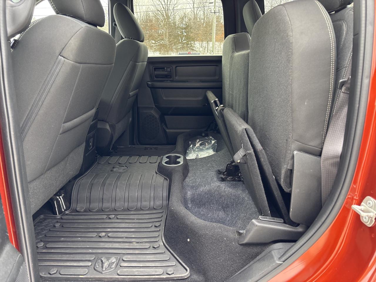 2023 RAM 1500 Classic EXPRESS Photo