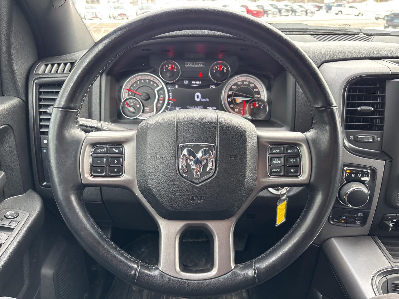 2023 RAM 1500 Classic EXPRESS Photo