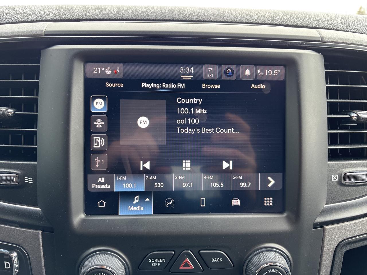 2023 RAM 1500 Classic EXPRESS Photo