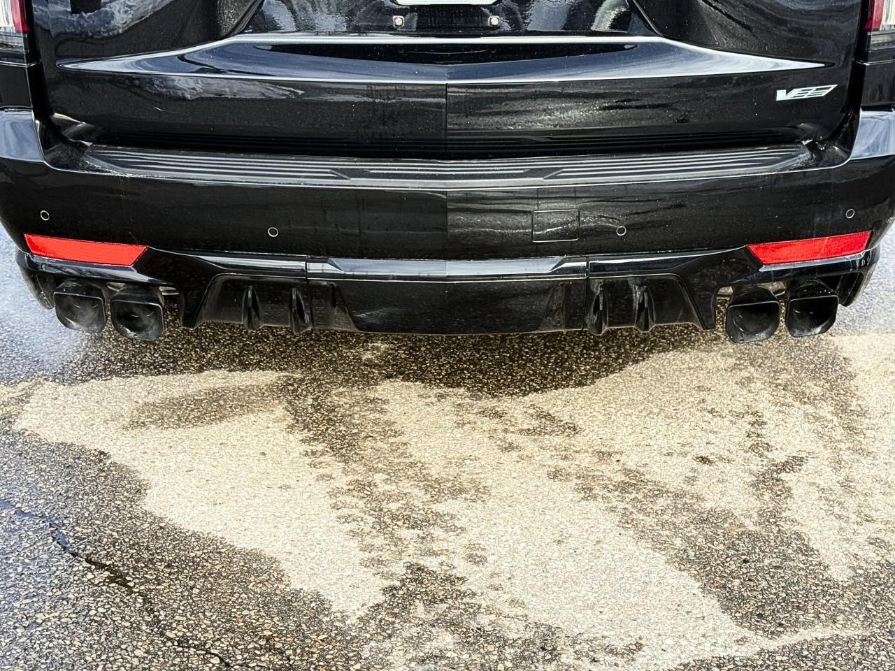 2023 Cadillac Escalade V-Series All-Wheel Drive Photo