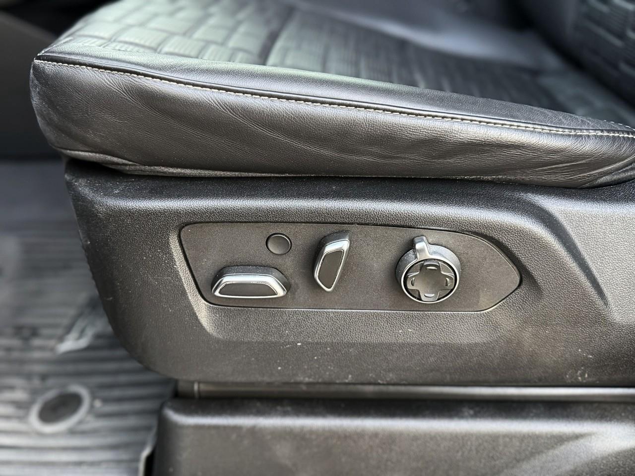 2023 Cadillac Escalade V-Series All-Wheel Drive Photo