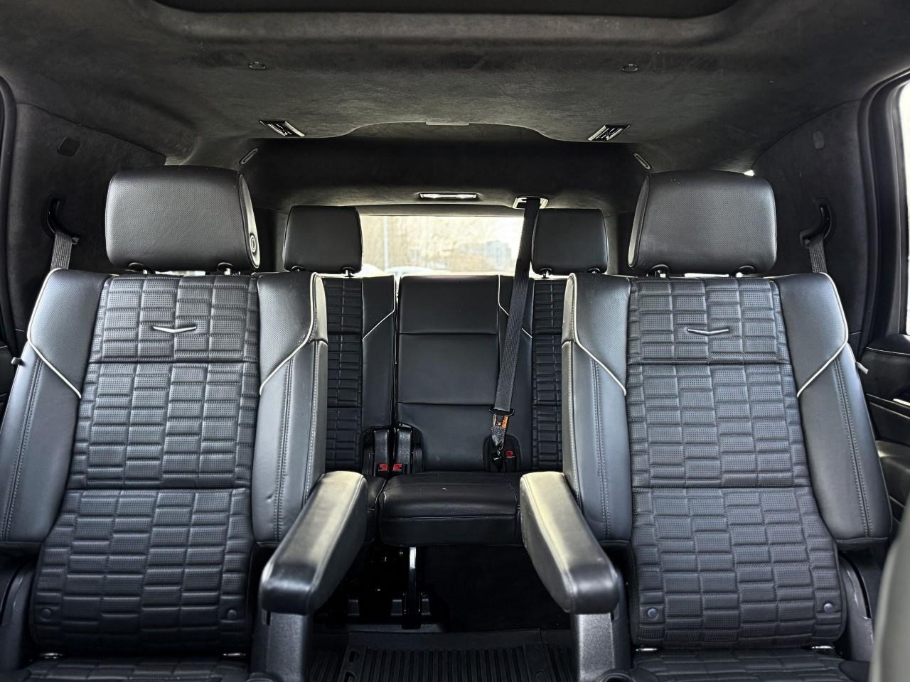 2023 Cadillac Escalade V-Series All-Wheel Drive Photo