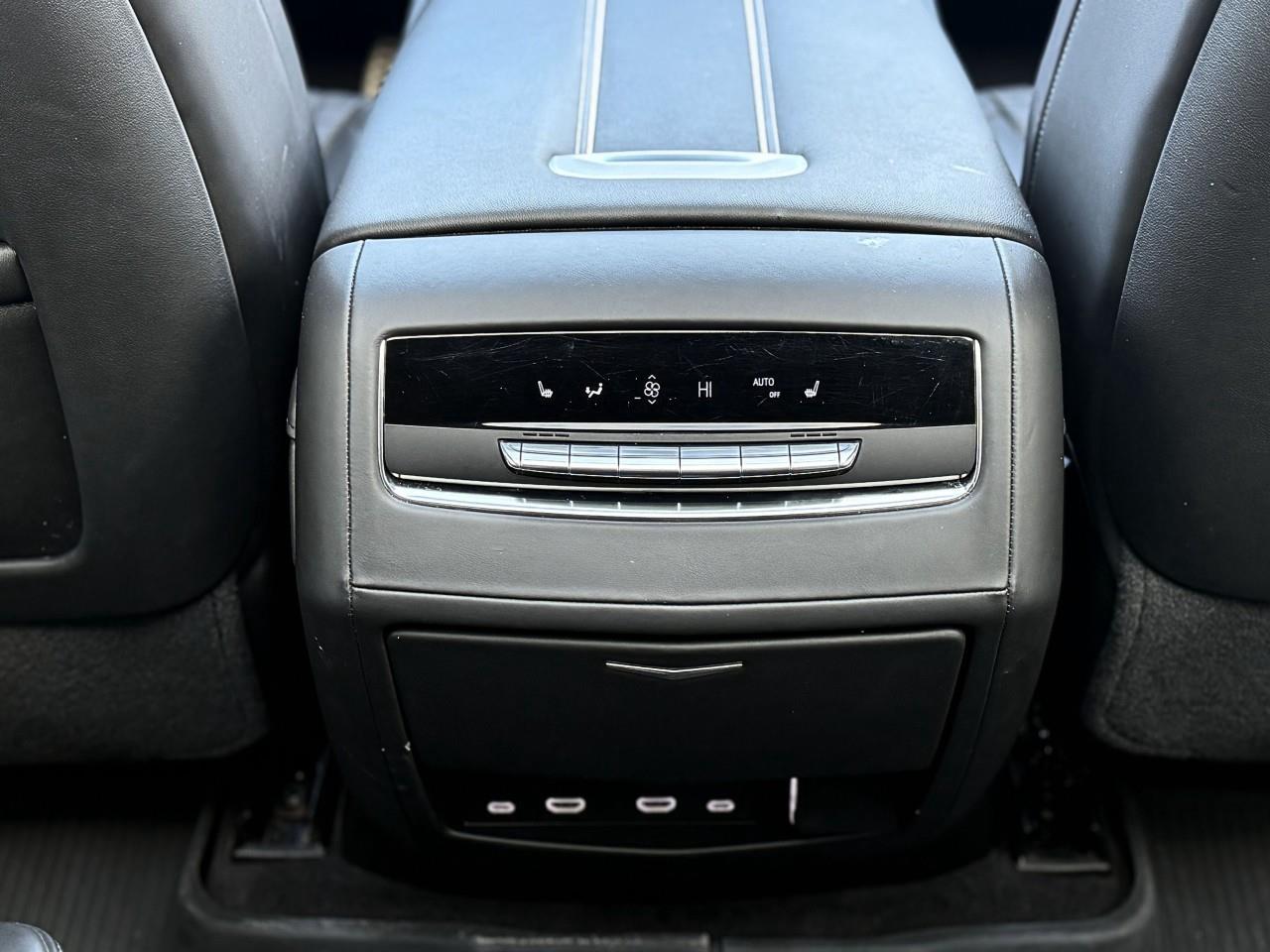 2023 Cadillac Escalade V-Series All-Wheel Drive Photo