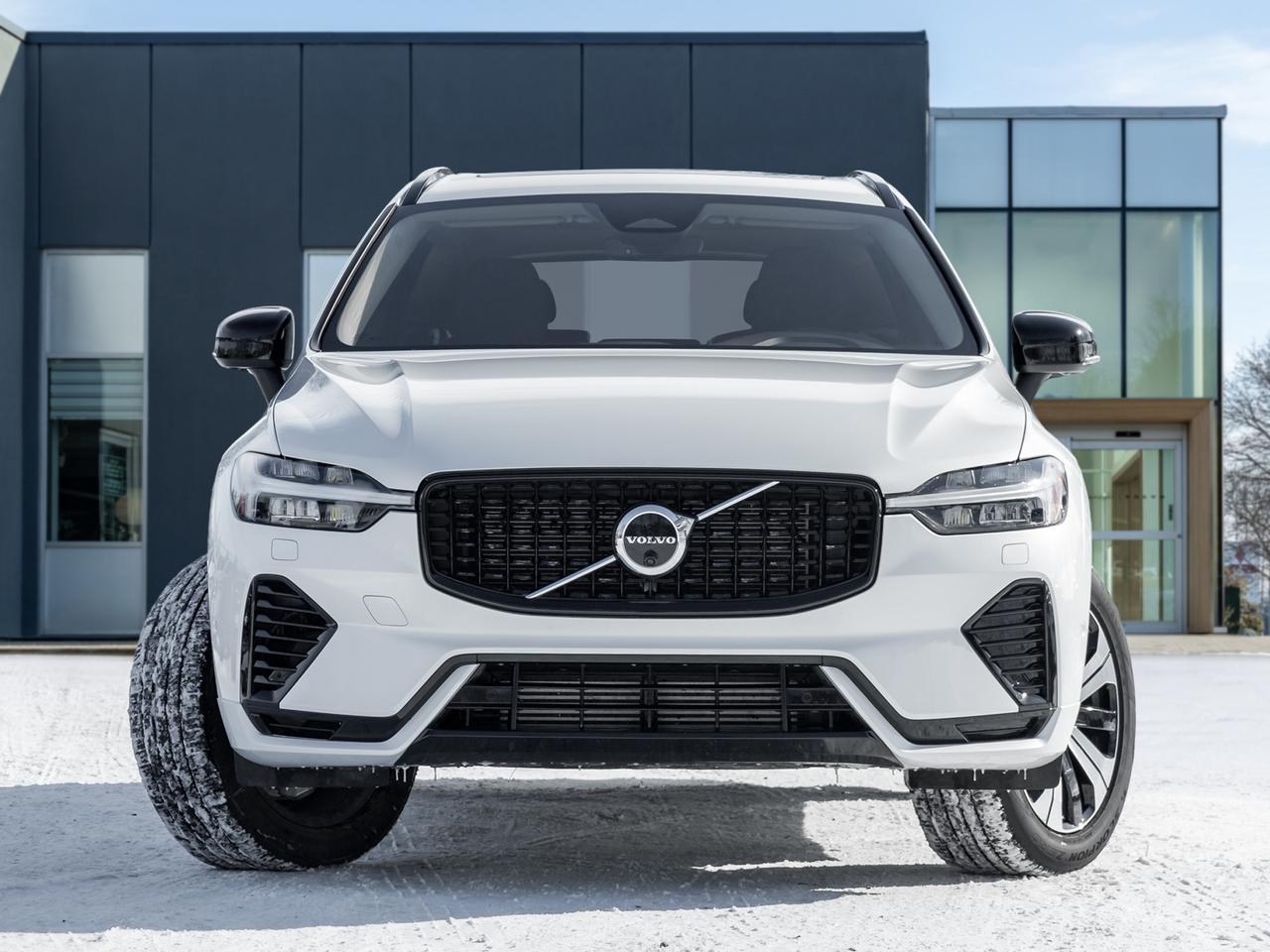 2025 Volvo XC60 Recharge T8 AWD Plus  HYBRID  ELIMINATION RANGE ANXIETY Photo