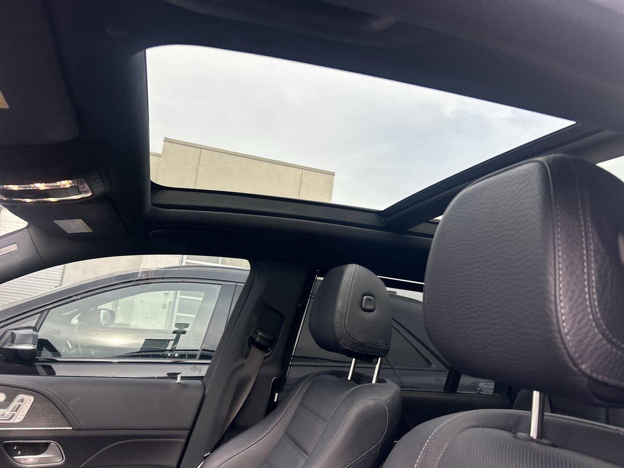 2022 Mercedes-Benz GLS450 4MATIC SUV Low KMs Adaptive Cruise Burmester Sound Photo