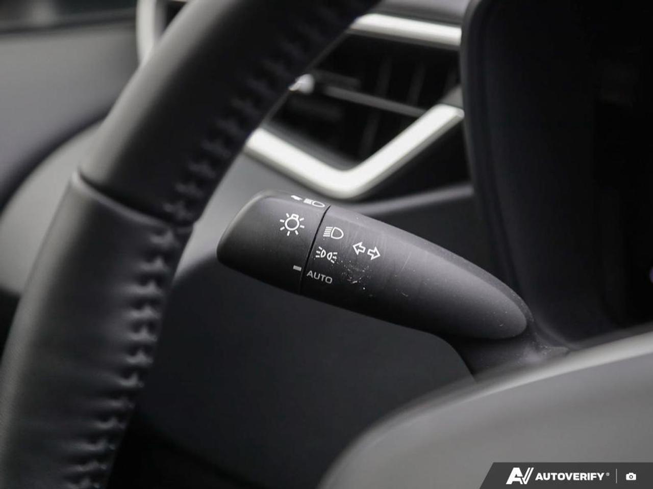 2025 Toyota Corolla Hybrid  Photo