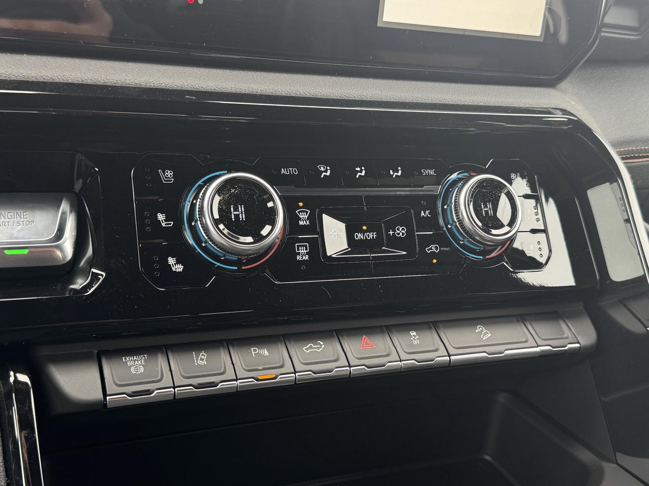 2026 GMC SIERRA 2500HD AT4 Photo