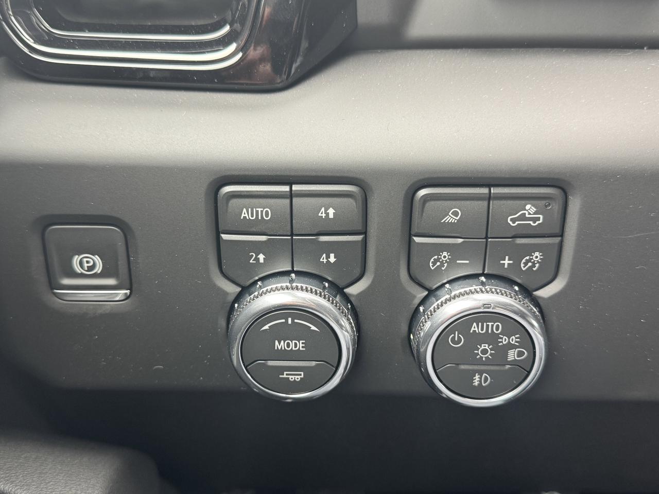 2026 GMC SIERRA 2500HD AT4 Photo