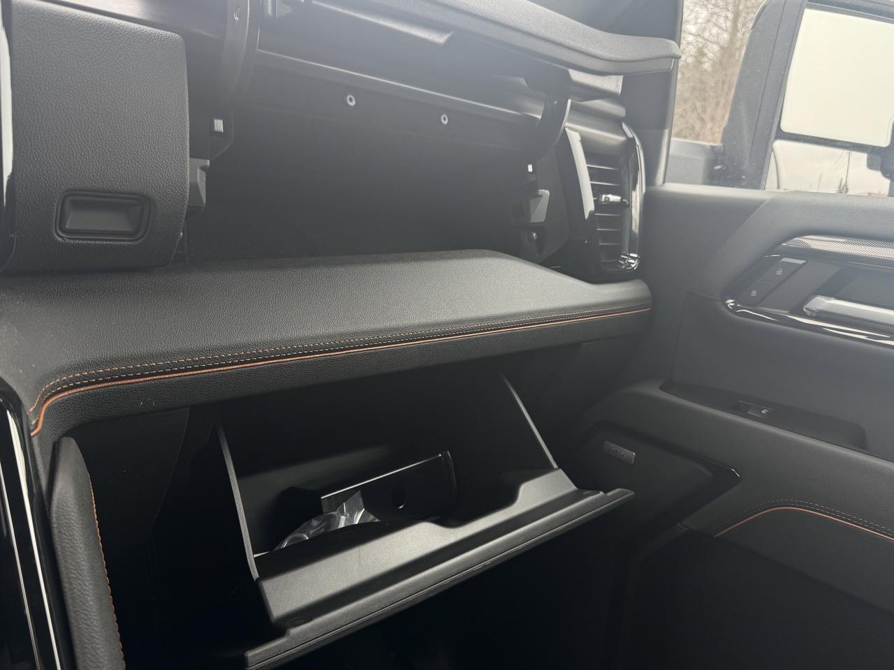 2026 GMC SIERRA 2500HD AT4 Photo