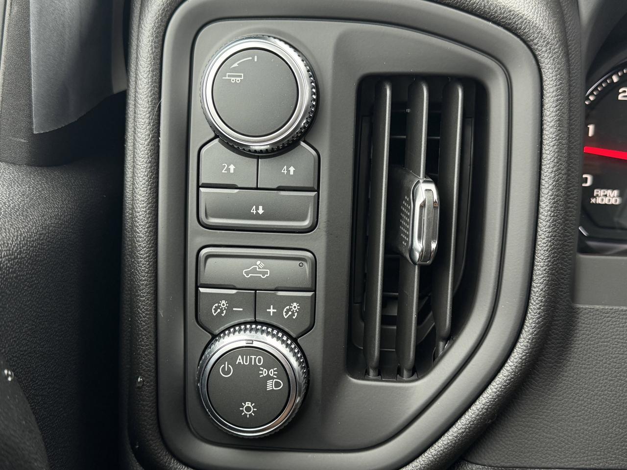 2026 GMC SIERRA 2500HD Pro Photo