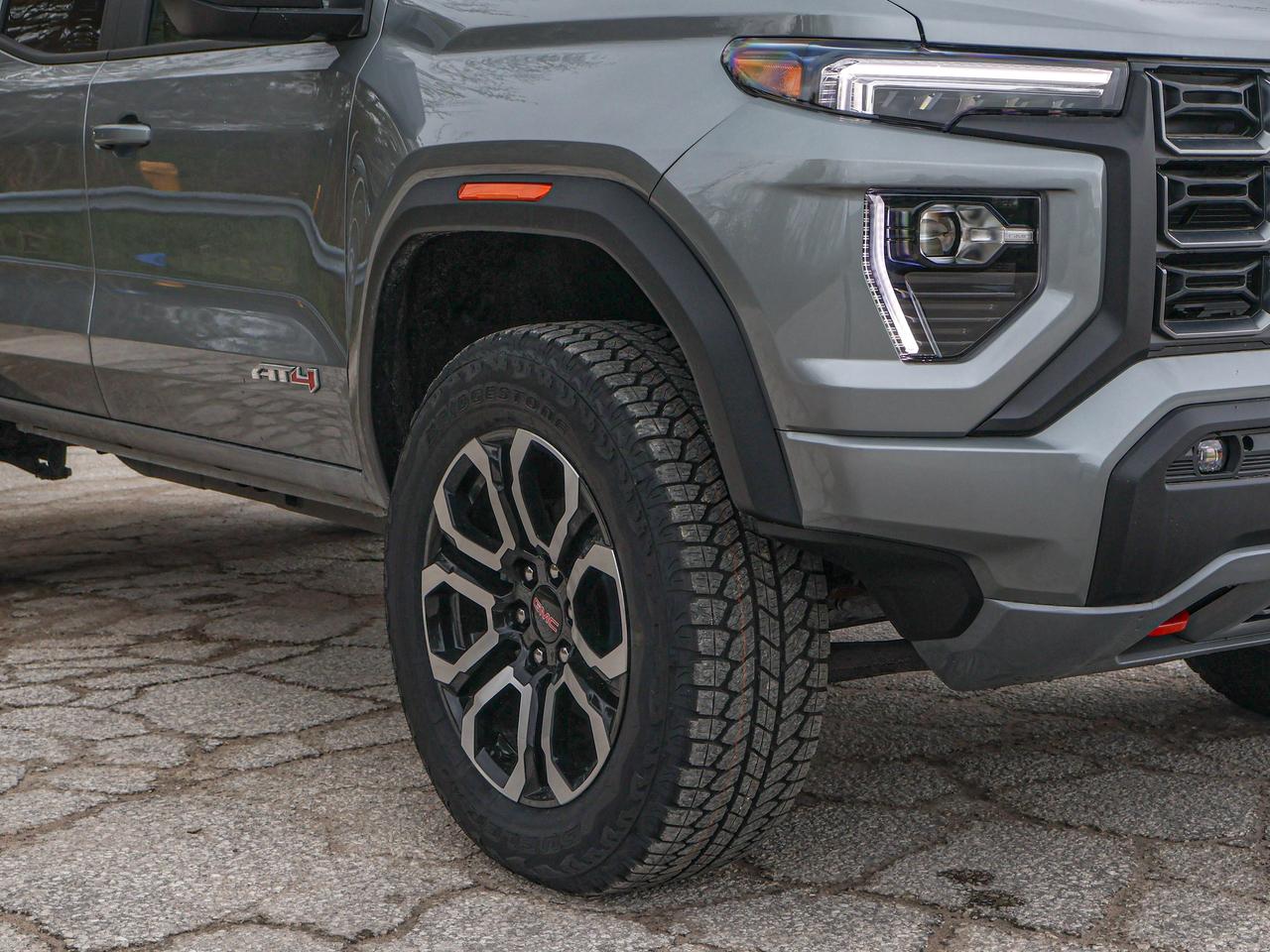 2026 GMC Canyon AT4 Photo