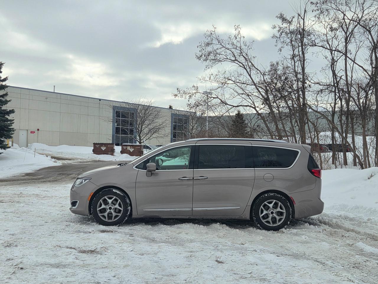 2018 Chrysler Pacifica Touring-L Plus Photo