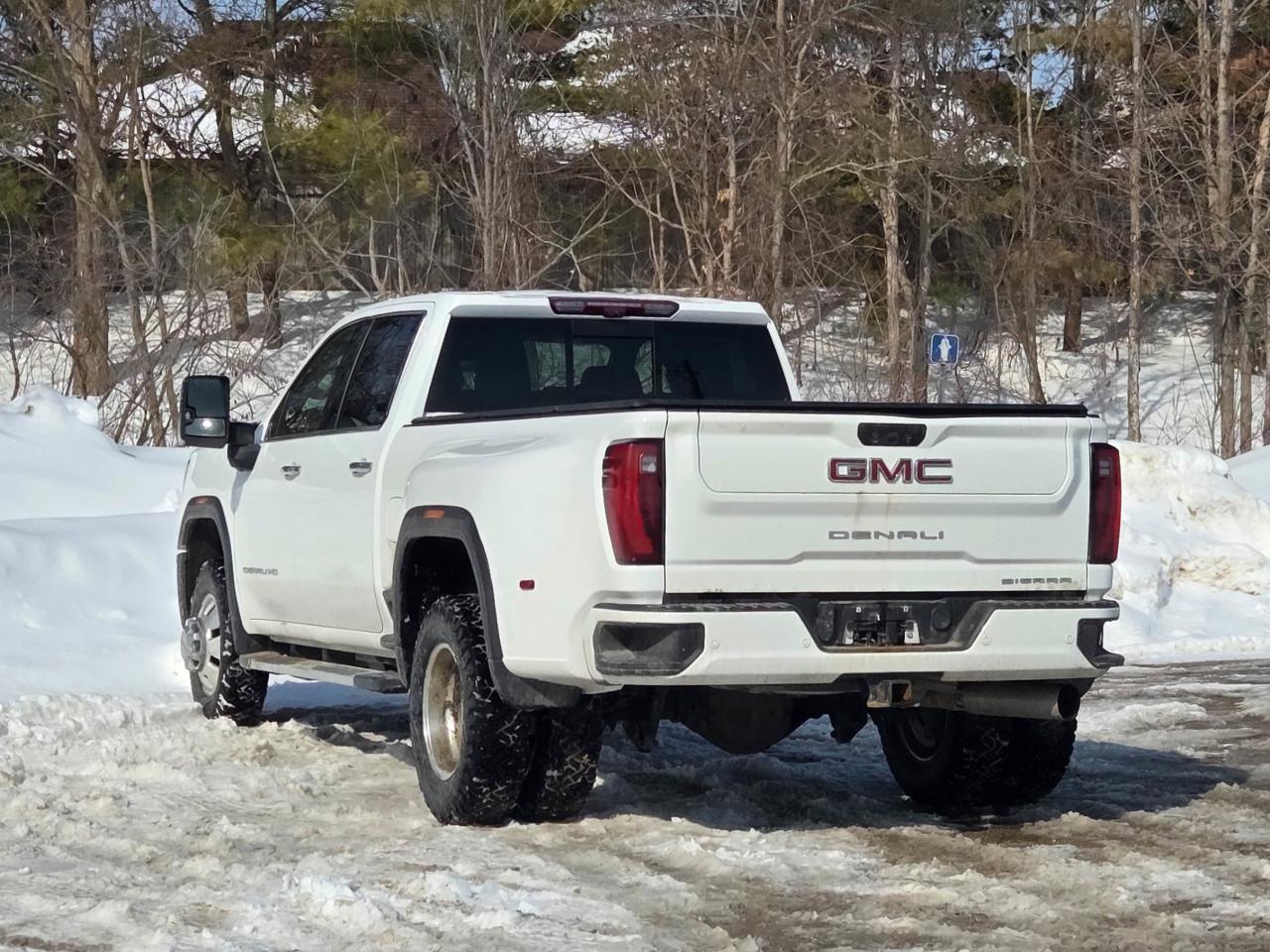 2024 GMC Sierra 3500HD Denali Photo