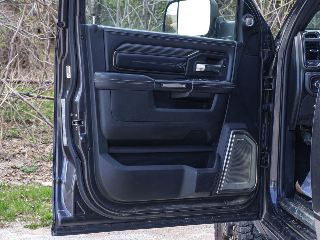 2021 RAM 3500 Limited Photo