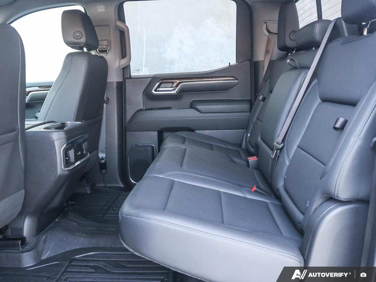 2024 GMC Sierra 1500 ELEVATION Photo