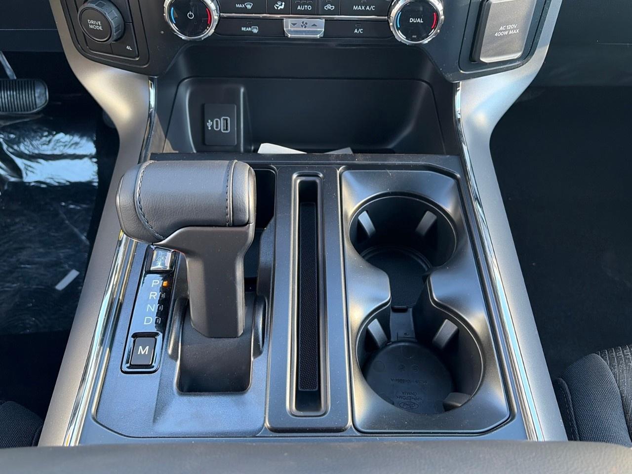 2026 Ford F-150 XLT 4WD SuperCrew 5.5' Box Photo