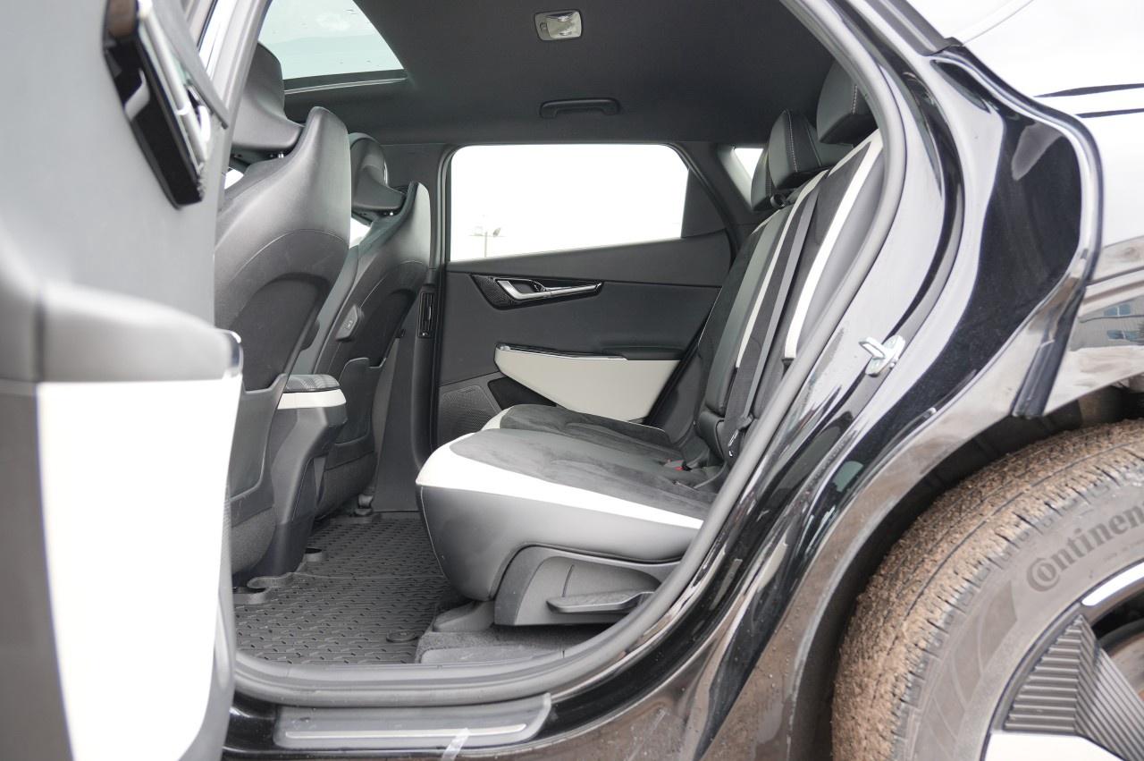 2022 Kia EV6 AWD Long Range w/GT-Line Pkg 2 Photo