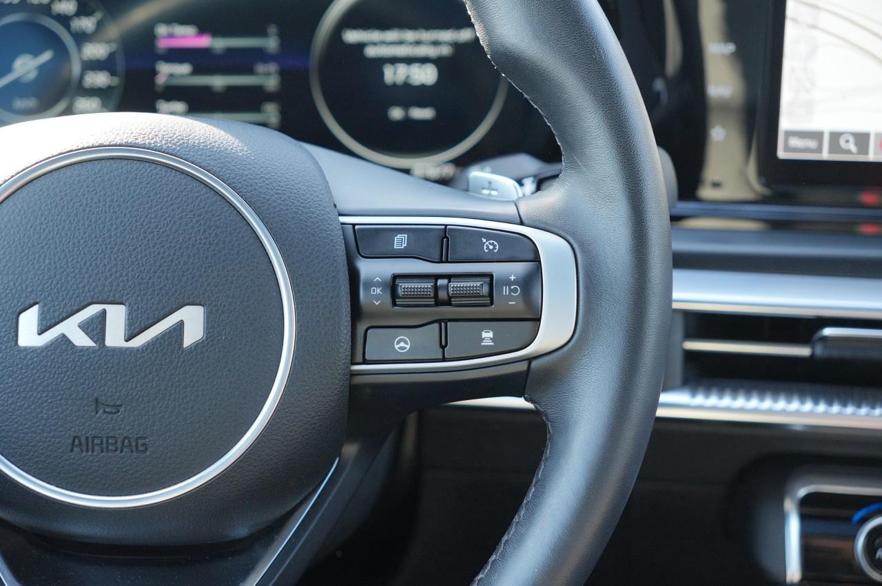 2023 Kia K5 GT DCT (Black Interior) Photo