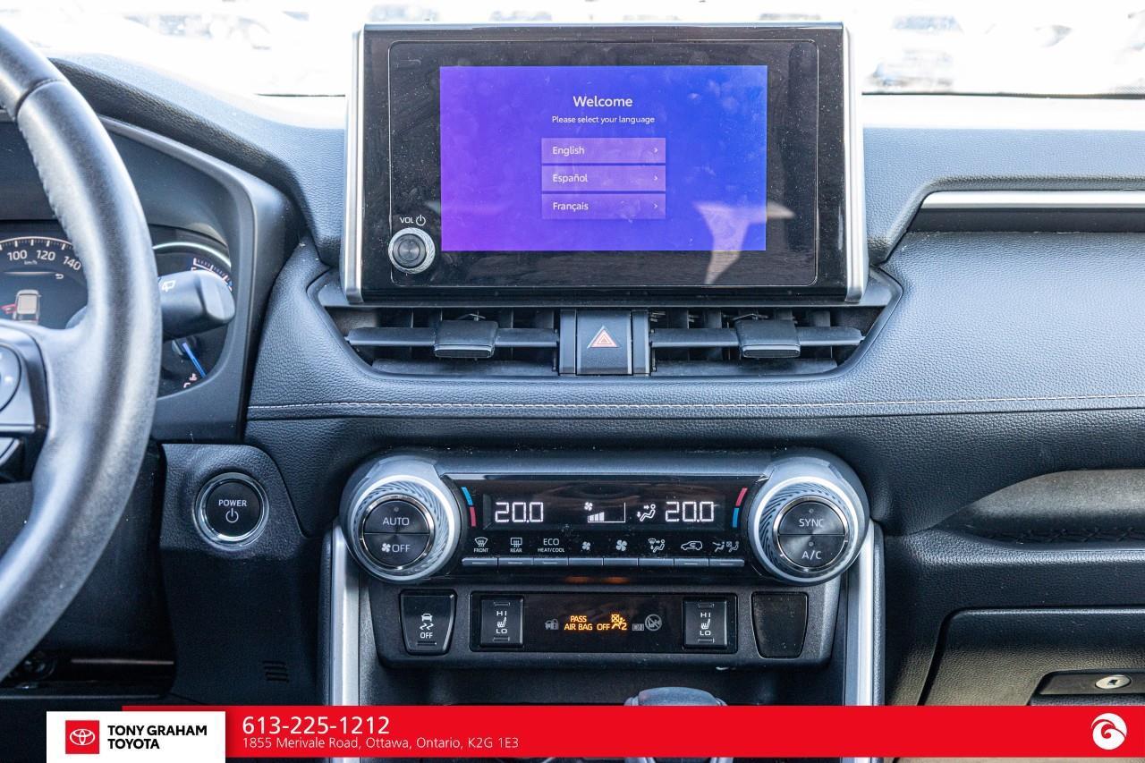 2024 Toyota RAV4 Hybrid XLE Photo
