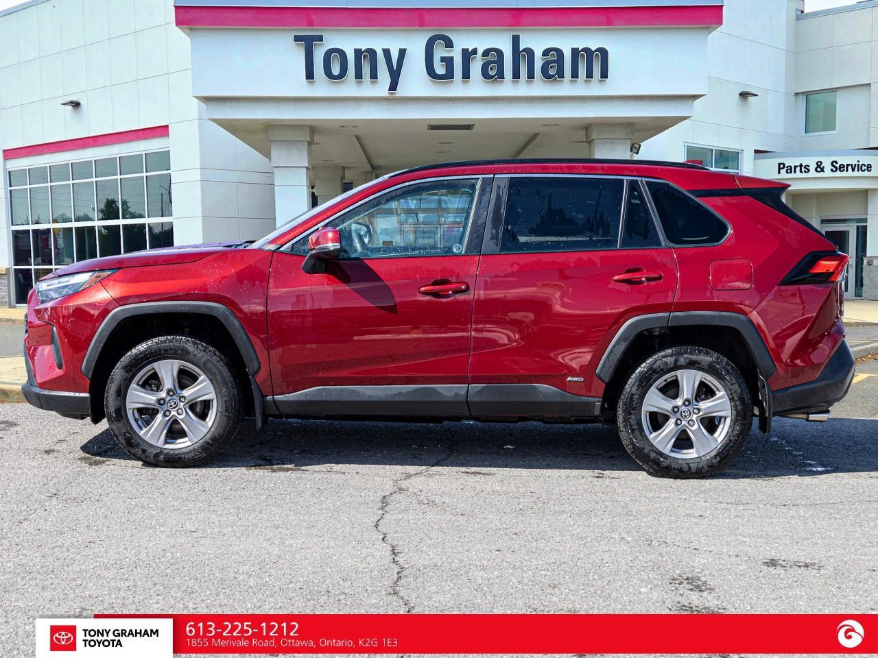 2024 Toyota RAV4 Hybrid XLE Photo