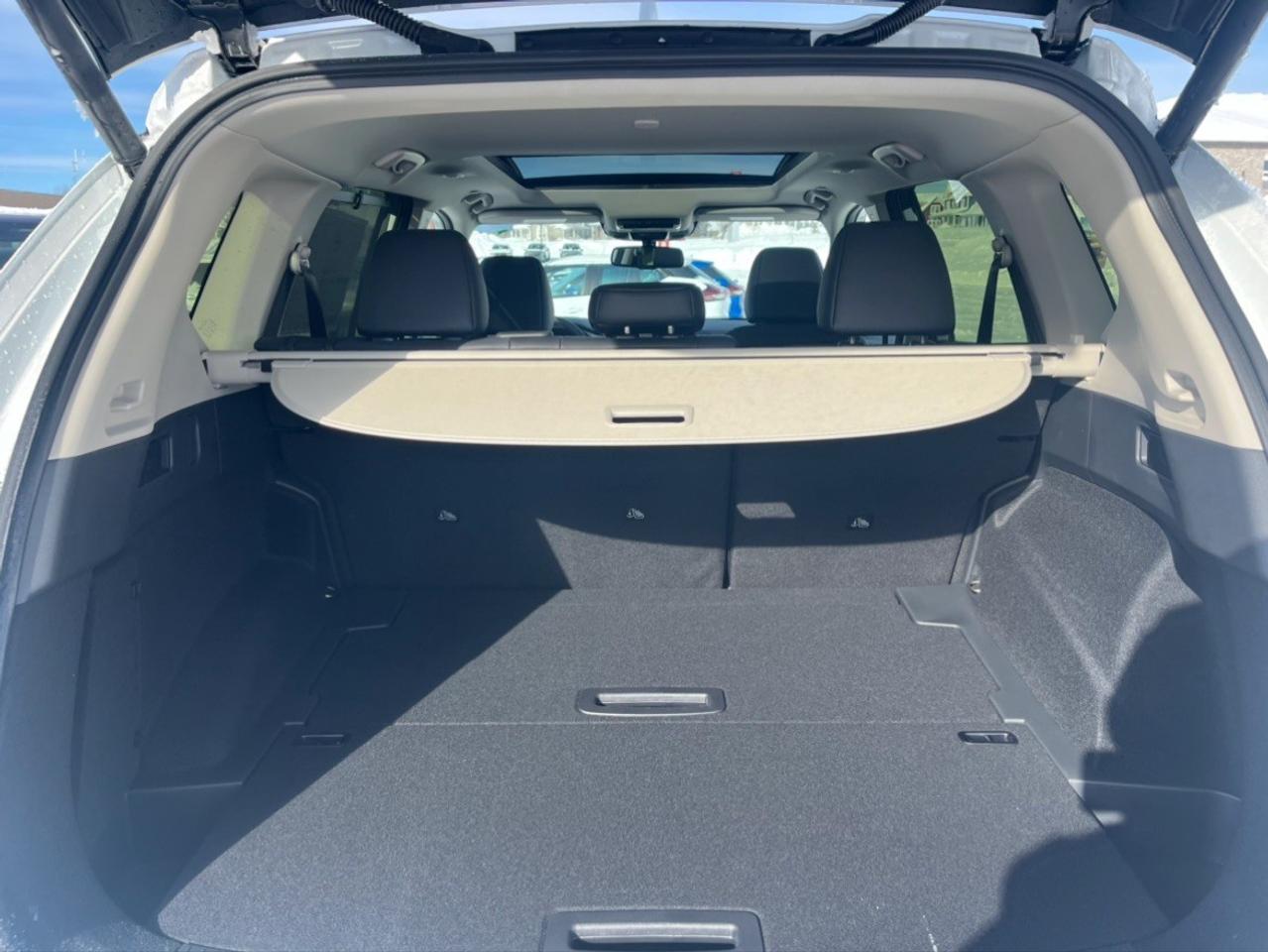 2026 Nissan Rogue AWD Platinum Photo