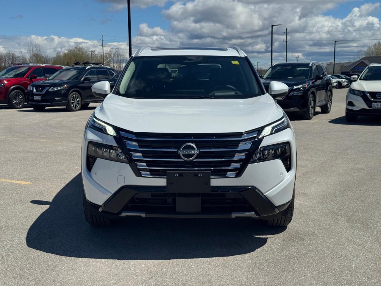 2026 Nissan Rogue AWD Platinum Photo