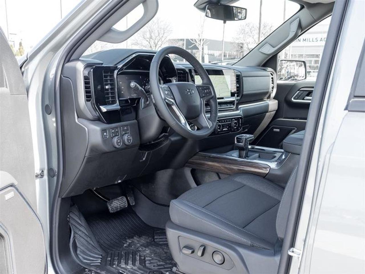 2026 Chevrolet Silverado 1500 Crew Cab Short Box 4-Wheel Drive RST Photo