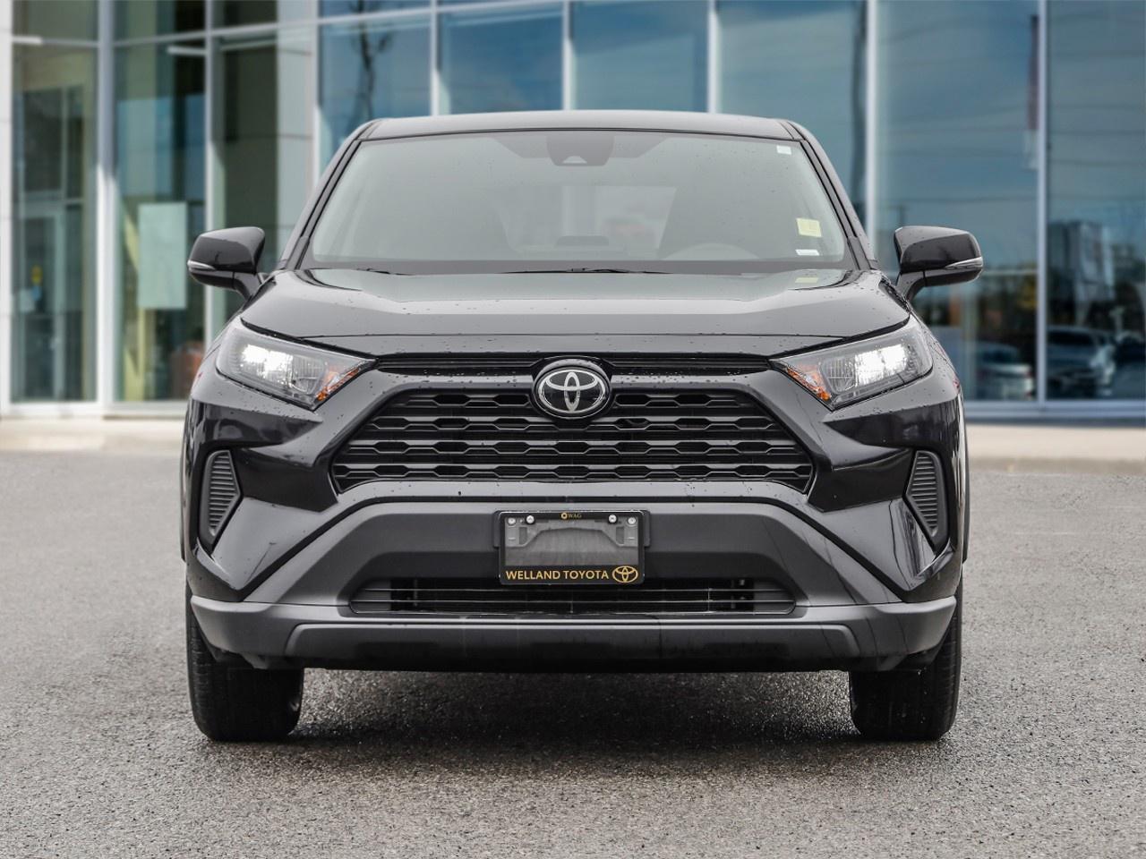 2024 Toyota RAV4 LE Photo