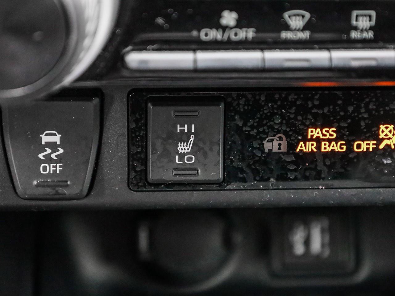 2024 Toyota RAV4 LE Photo