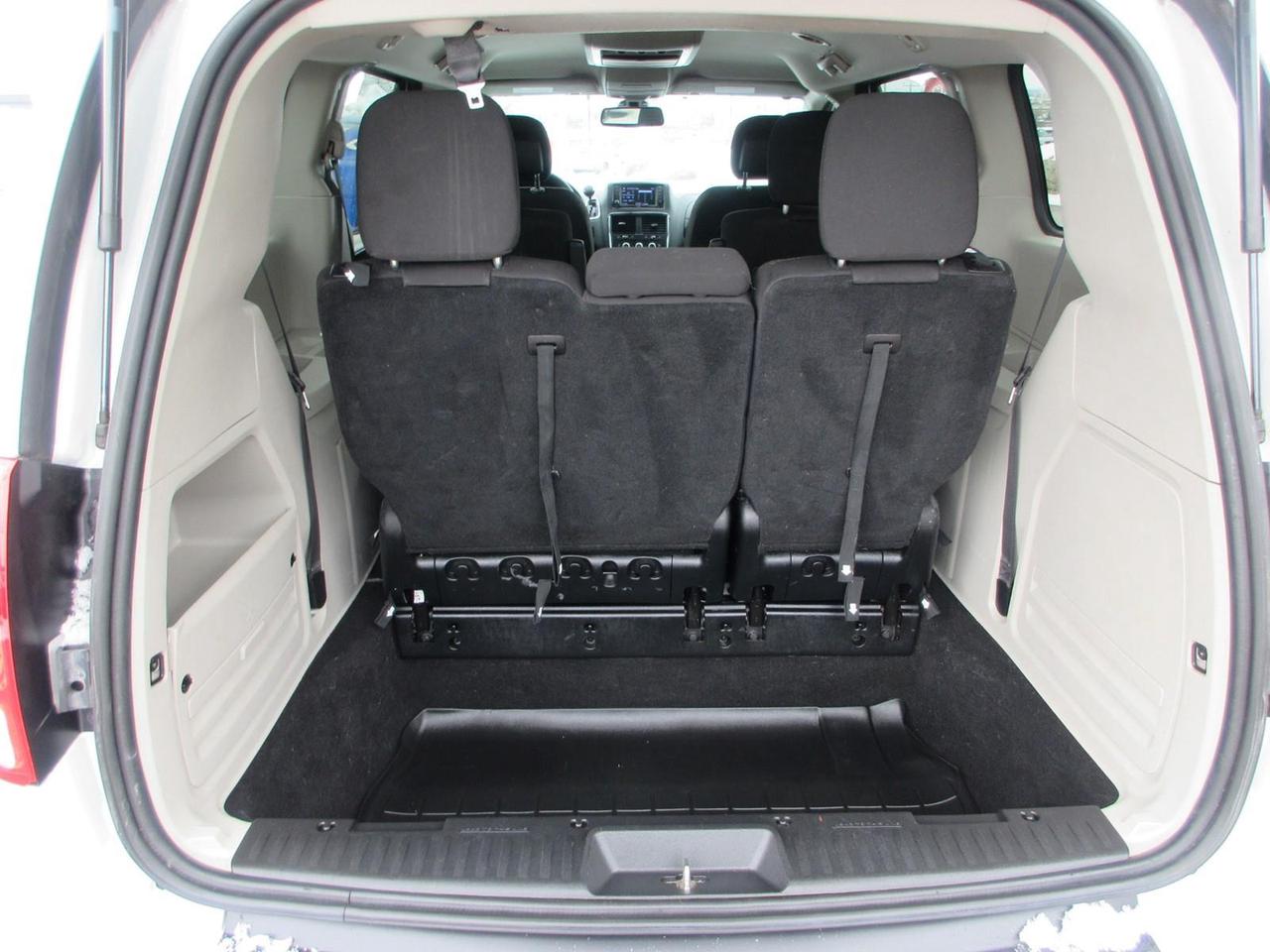 2020 Dodge Grand Caravan SE Photo4