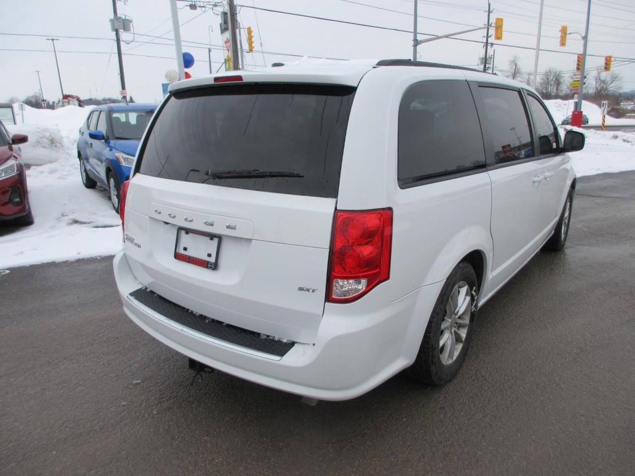 2020 Dodge Grand Caravan SE Photo