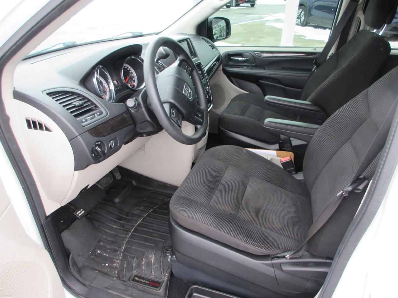 2020 Dodge Grand Caravan SE Photo