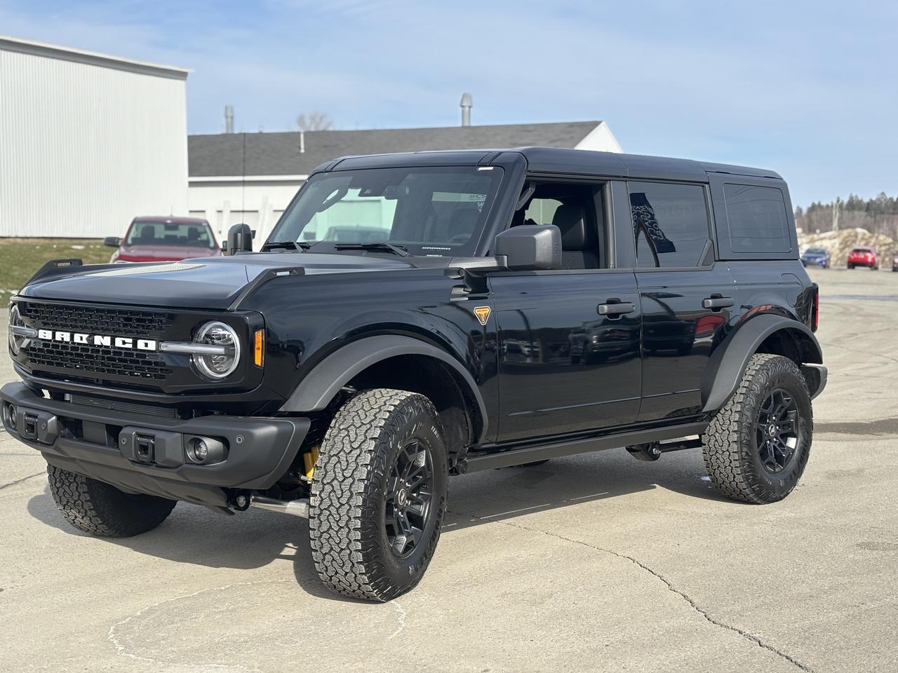 2026 Ford Bronco Badlands® Photo1