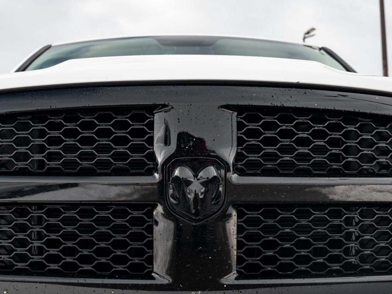 2019 RAM 1500 Classic EXPRESS Photo