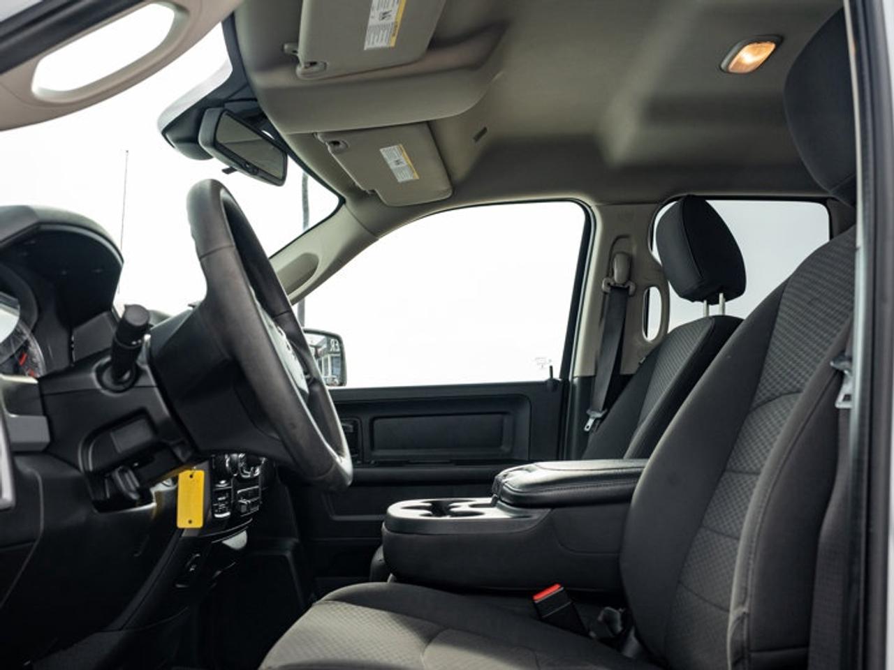 2019 RAM 1500 Classic EXPRESS Photo