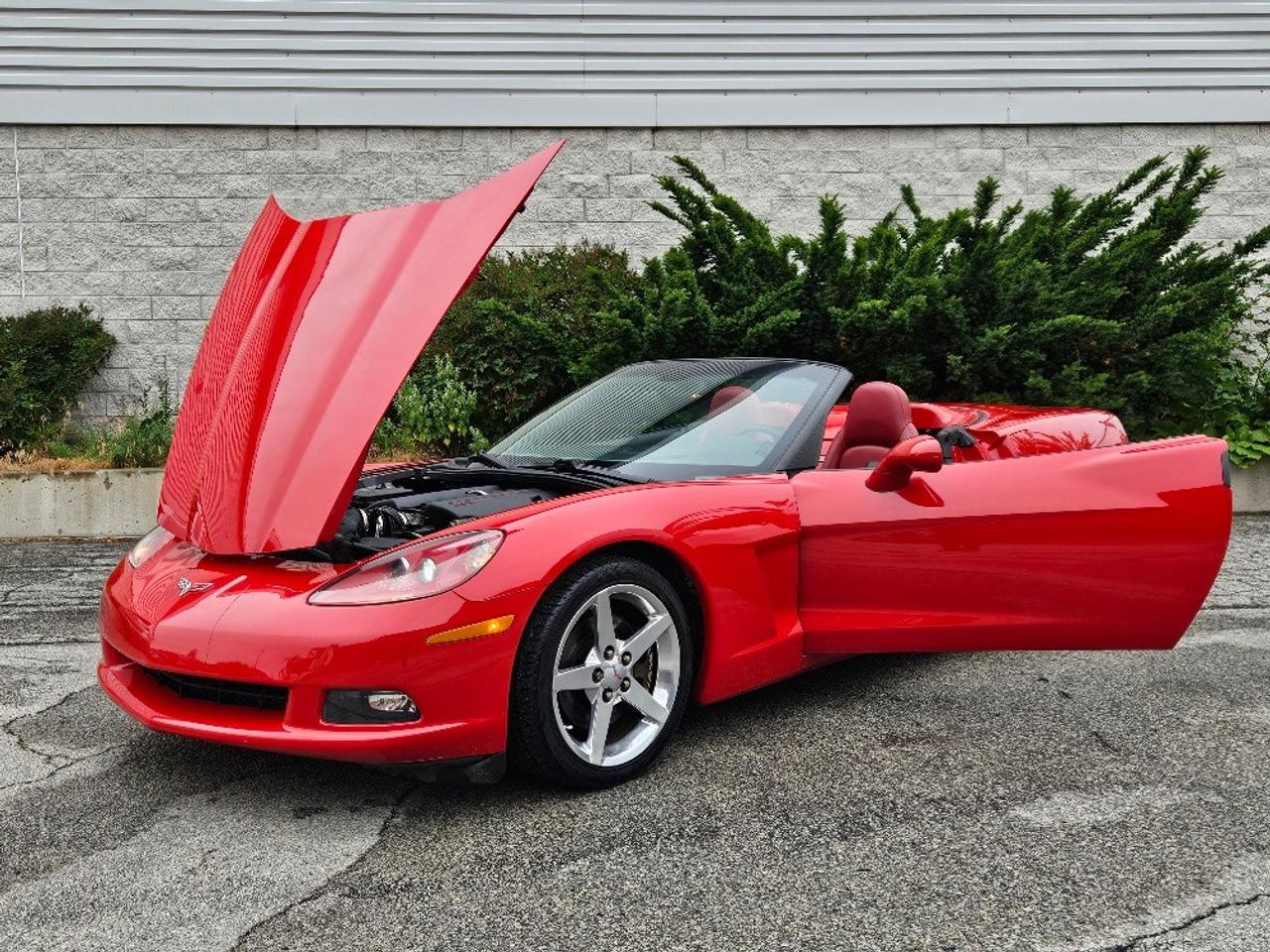 2005 Chevrolet Corvette CONVERTIBLE-AUTOMATIC-HUD-NAVI-ALL STOCK Photo