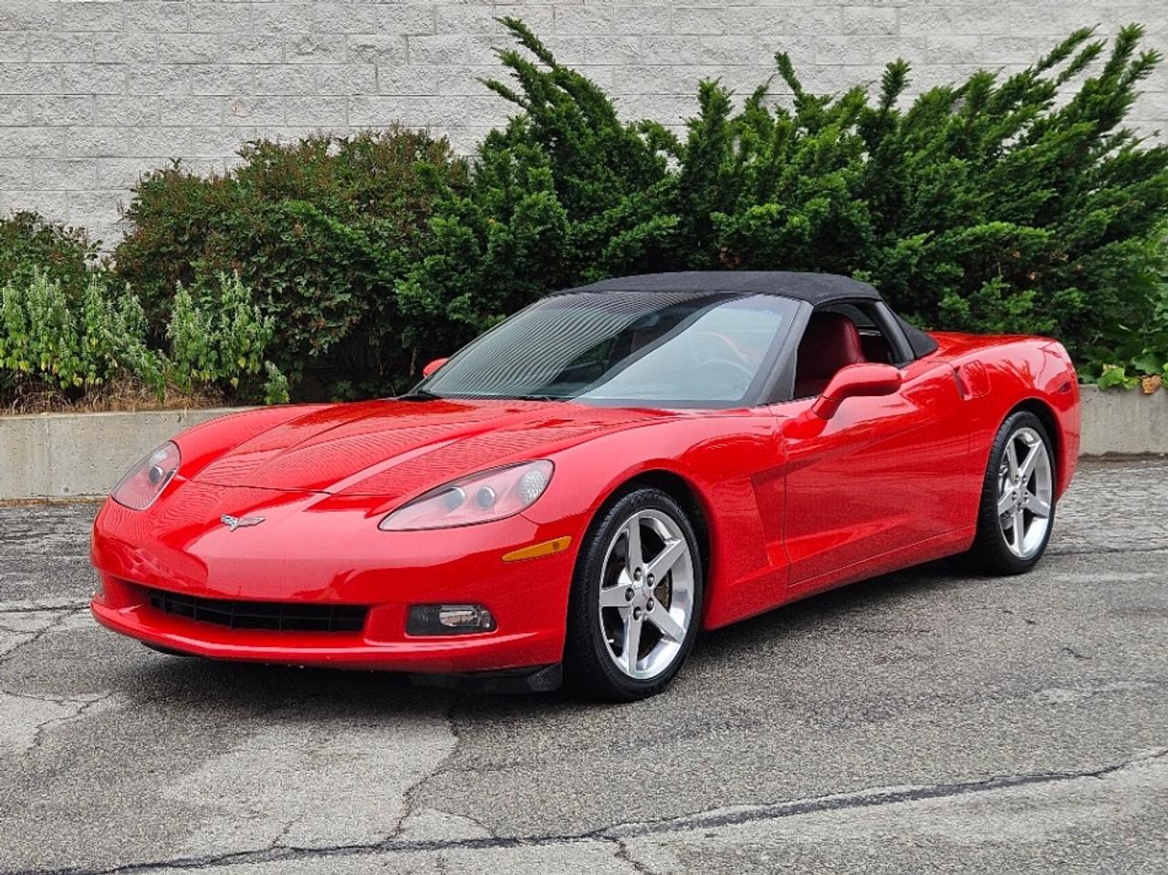 2005 Chevrolet Corvette CONVERTIBLE-AUTOMATIC-HUD-NAVI-ALL STOCK Photo