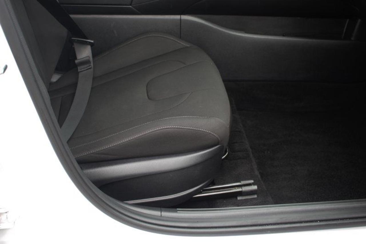 2023 Hyundai Elantra Preferred*Heated Seats*CarPlay*Rear Cam*FWD Photo