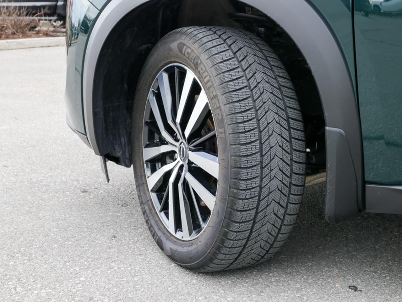 2024 Nissan Pathfinder Platinum  - Cooled Seats Photo