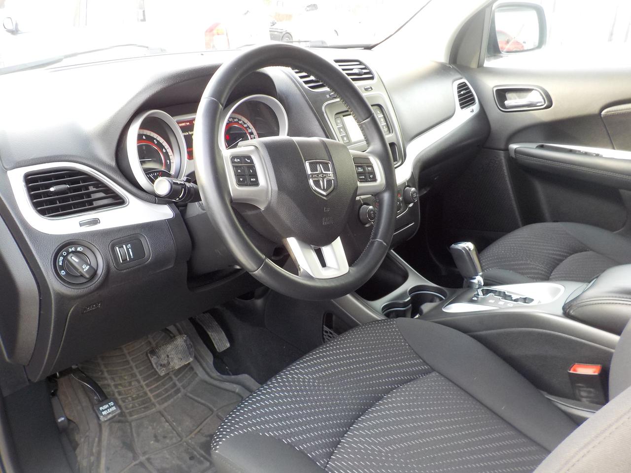 2017 Dodge Journey SXT Photo