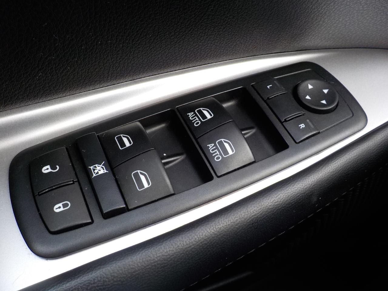 2017 Dodge Journey SXT Photo