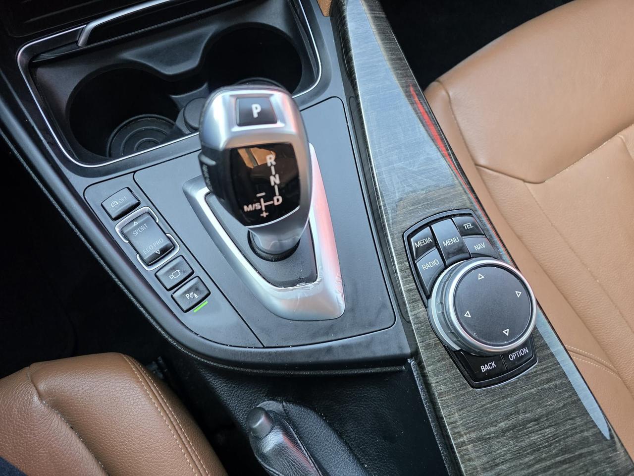 2016 BMW 3 Series 328i xDrive Gran Turismo Photo