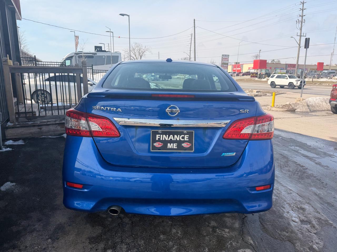 2014 Nissan Sentra SV Photo2