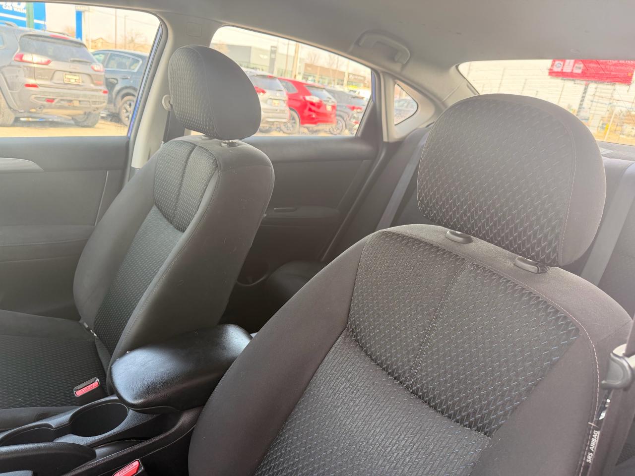 2014 Nissan Sentra SV Photo