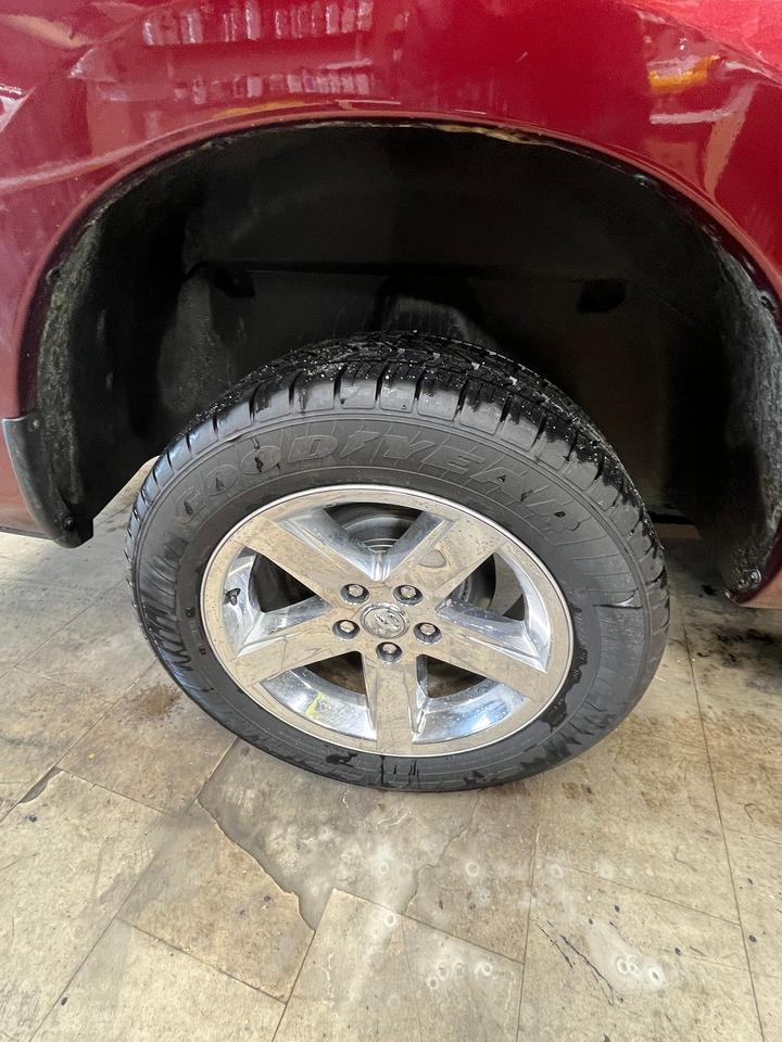 2018 RAM 1500 HEMI 4x4 Crew Cab 5'7" Box Photo