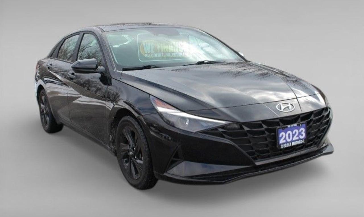 2023 Hyundai Elantra Preferred*Heated Seats*CarPlay*Rear Cam*FWD Photo2
